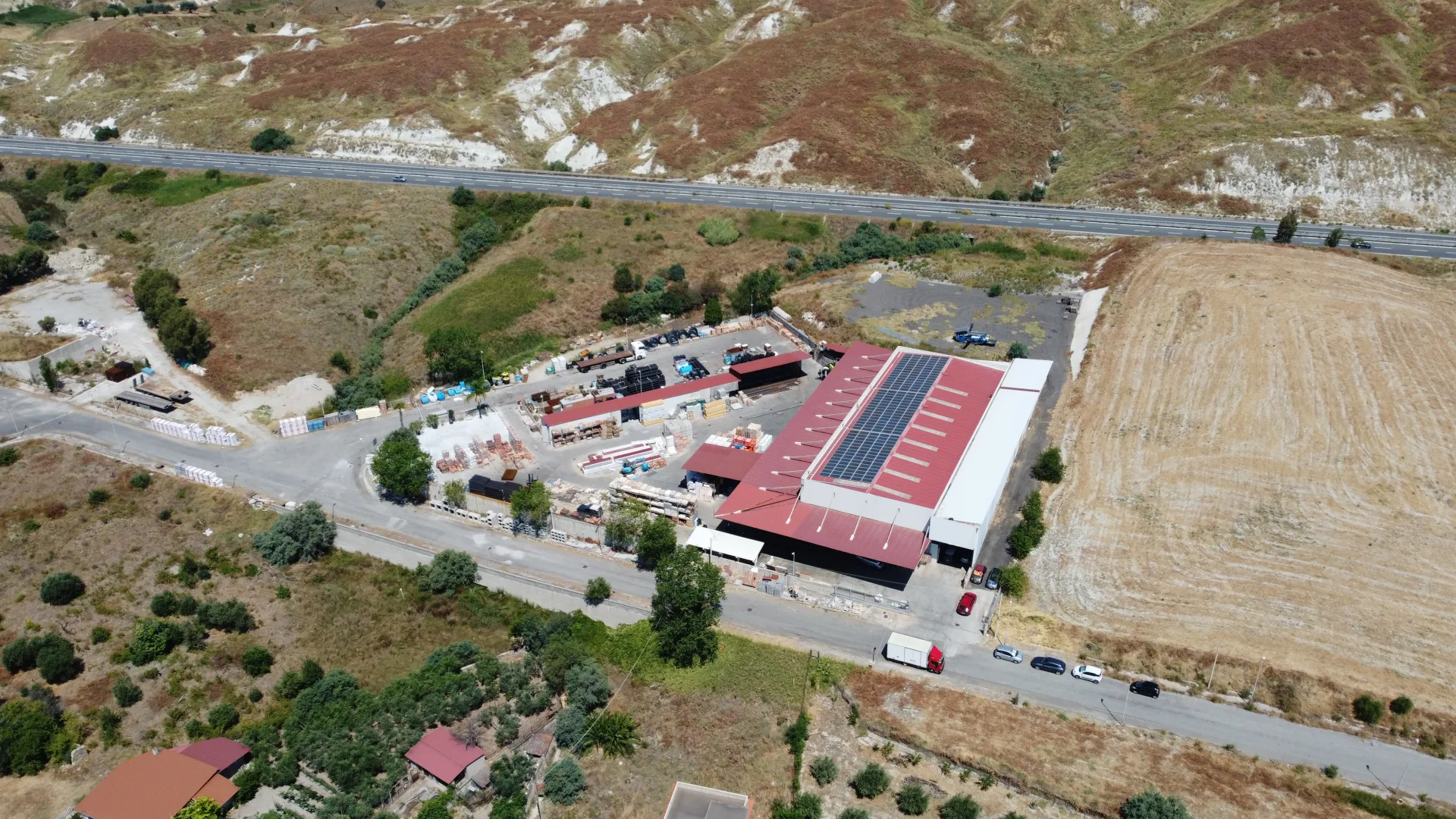 Vista aerea della sede Edil Center Roccella nella zona industriale di Roccella Ionica